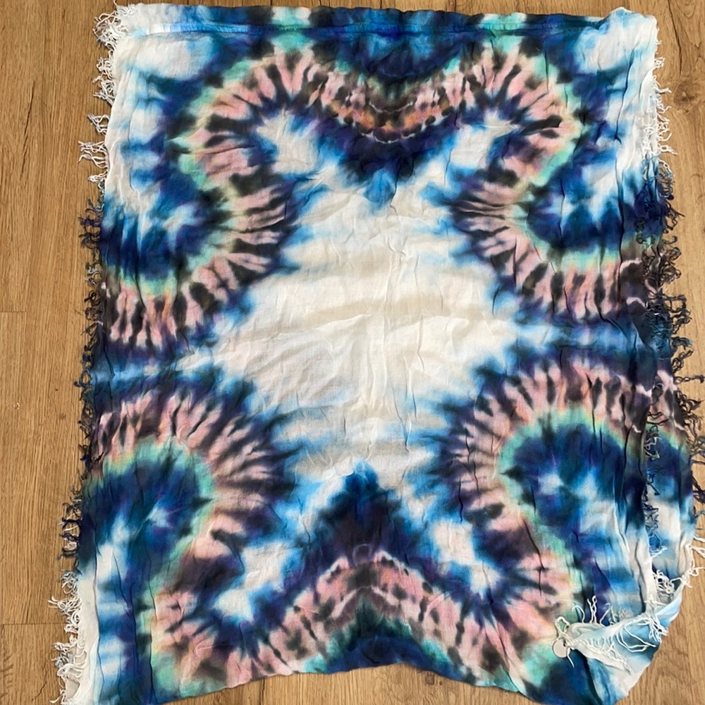 Brightly Twisted infinity Scarf Excellent condition